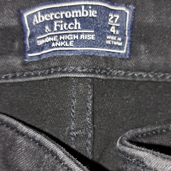 Abercrombie & Fitch Simone Distress  Classic Black Women's Jeans Size 4 - Picture 3 of 6